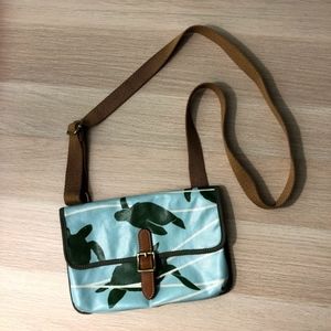 Fossil turtle print crossbody purse - NEW
